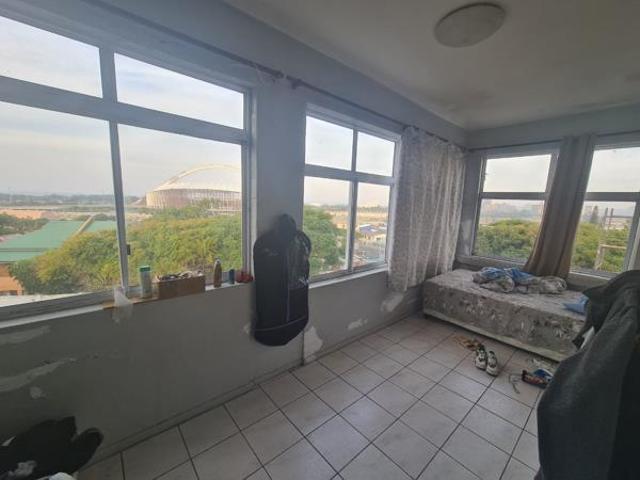Flat for sale in Seaview, Kwazulu-natal
