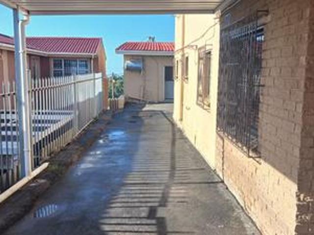 House for rent in Chatsworth, Kwazulu-natal