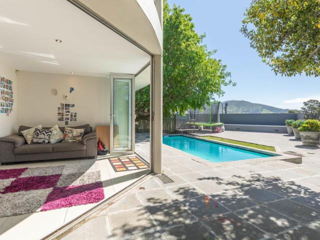 House for rent in Vredehoek, Cape Town