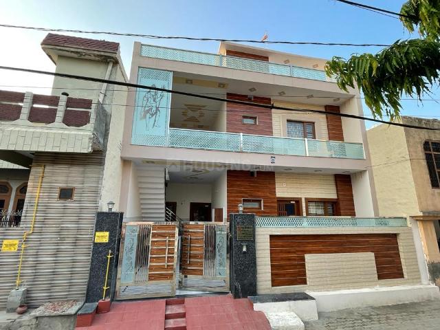 Flat for rent in Hariana