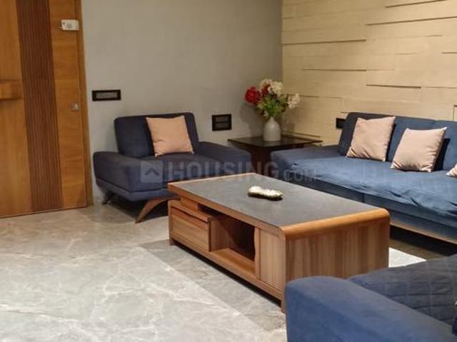 Flat for rent in Sarkhej, Gujarat