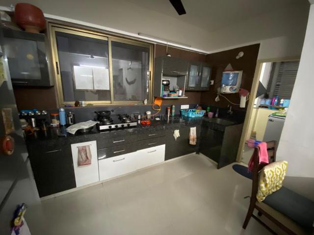 Flat for rent in Sarkhej, Gujarat