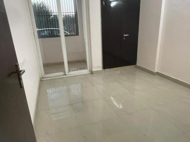 Flat for rent in Amrapali Leisure Park, Gautam Buddha Nagar