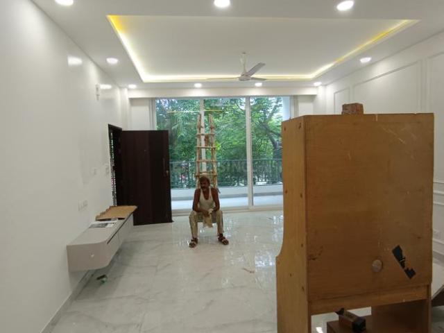 Flat for rent in West Delhi, Deri