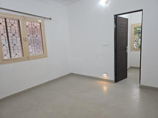Flat for rent in West Delhi, Deri