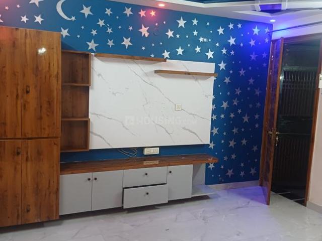 Flat for rent in Paschim Vihar, Delhi