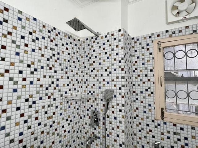 Flat for rent in South Delhi, Deri