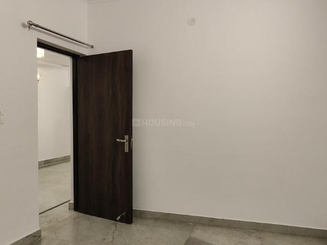 Flat for sale in South West Delhi, Deri