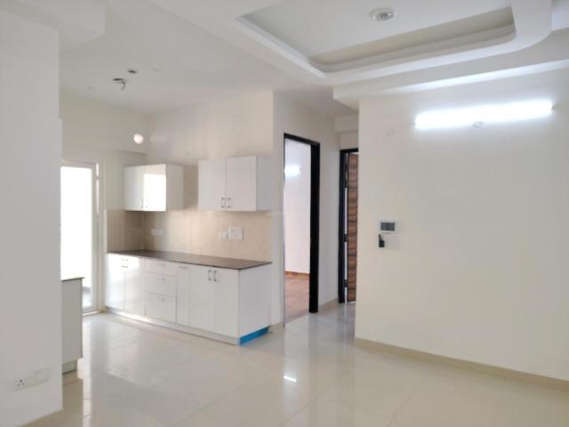 Flat for rent in Kondli, Noida