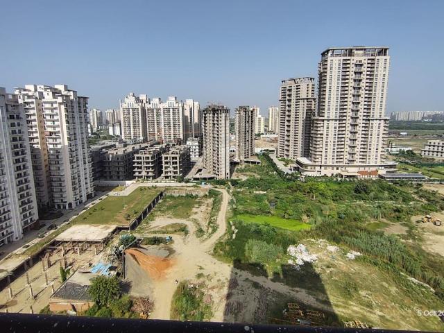 Flat for rent in Ace Parkway, Noida