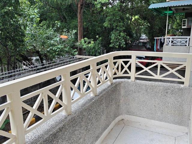 Flat for rent in South West Delhi, Deri