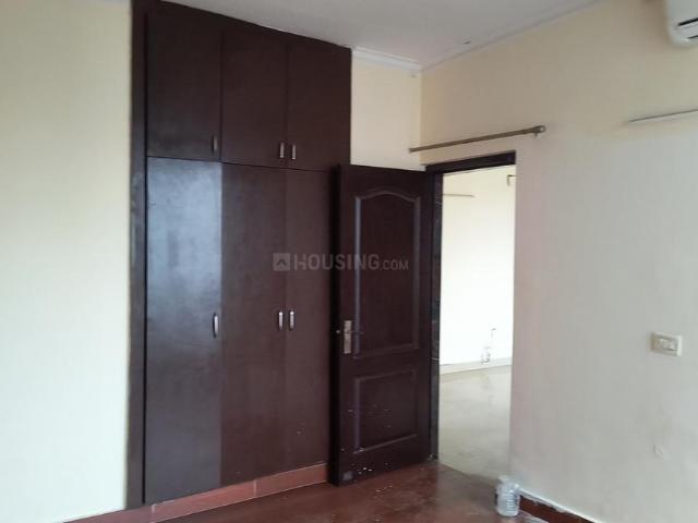Flat for rent in Sector 46, Noida