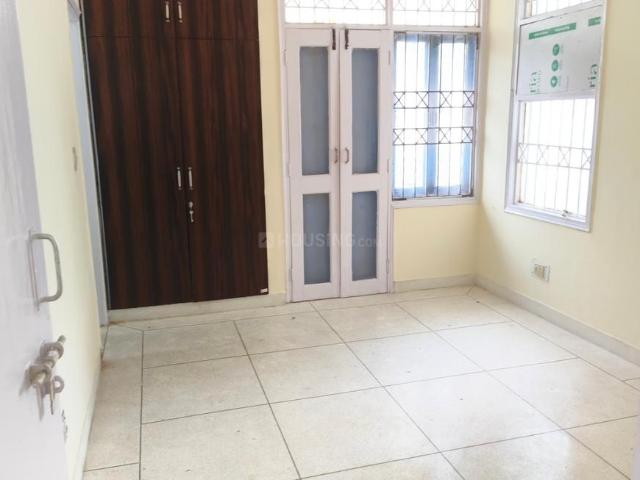 Flat for rent in South West Delhi, Deri