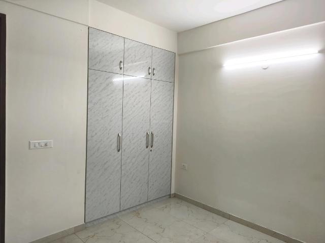 Flat for rent in Hariana