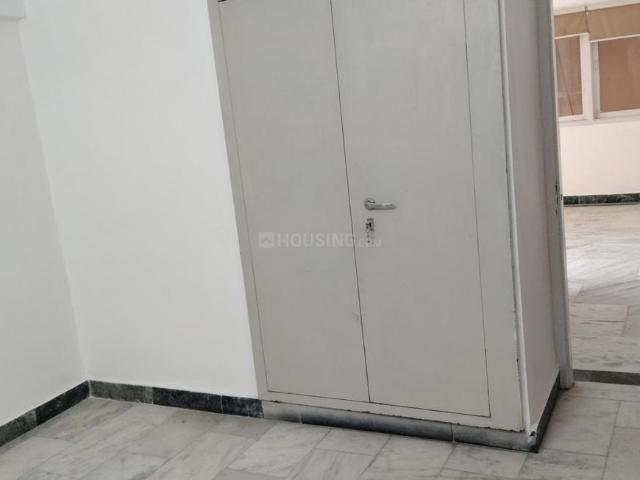 Flat for rent in South West Delhi, Deri