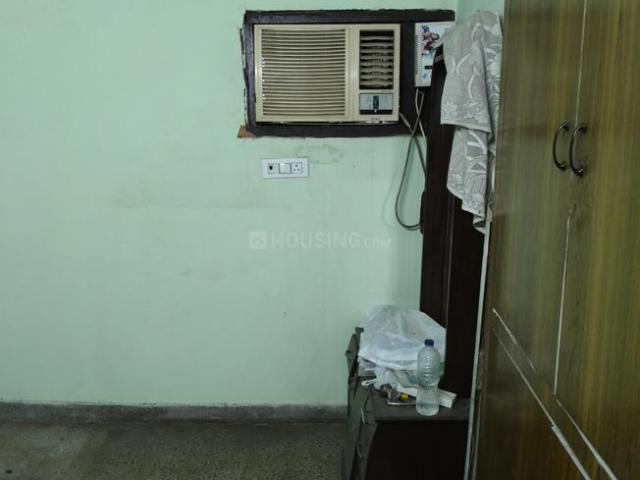 Flat for rent in North West Delhi, Deri