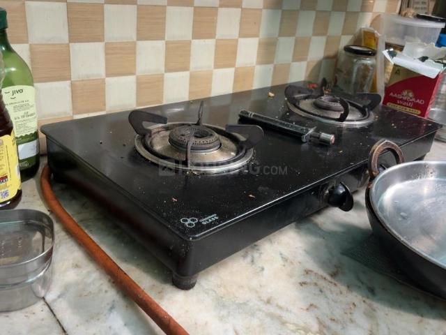 Flat for sale in West Delhi, Deri