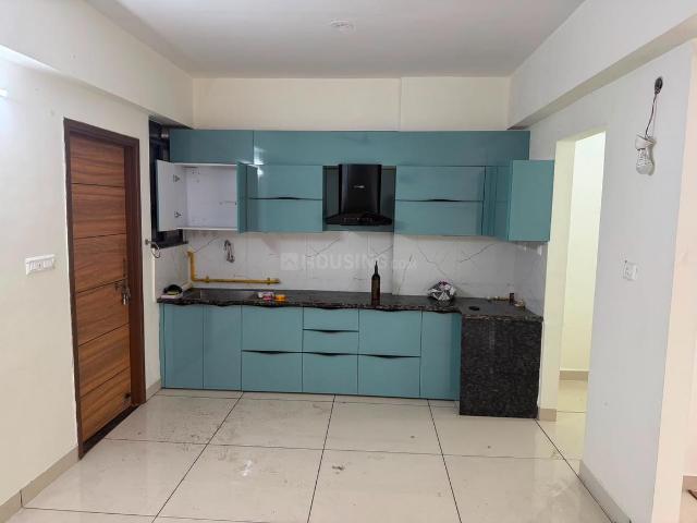 Flat for rent in Madya