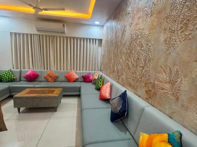 Flat for rent in Tragad, Ahmedabad