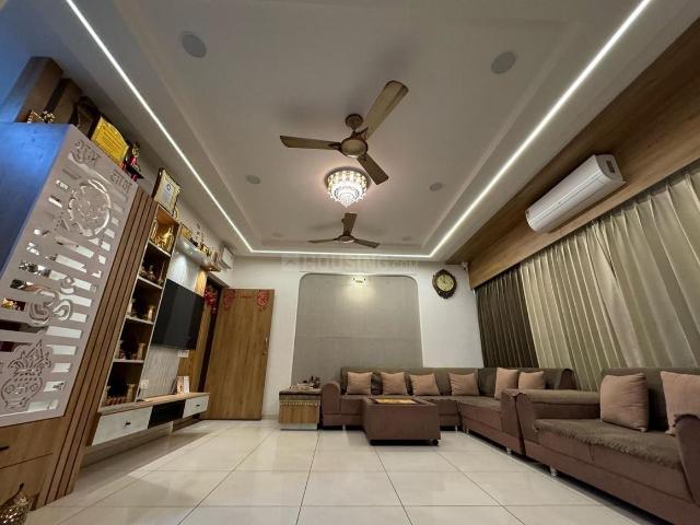 Flat for rent in Tragad, Ahmedabad