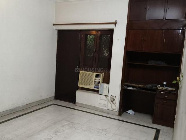 Flat for rent in South Delhi, Deri