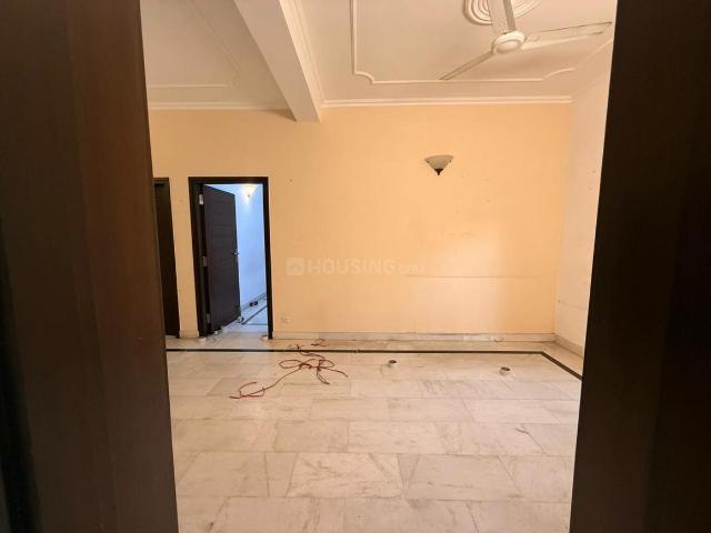 Flat for rent in Deri