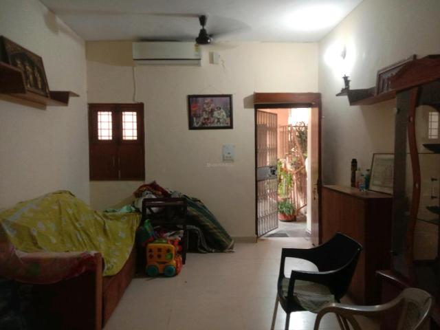 Flat for rent in South Delhi, Deri