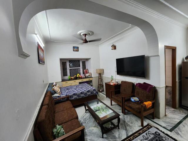 Flat for rent in Deri