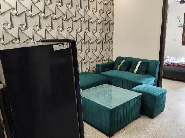 Flat for rent in West Delhi, Deri