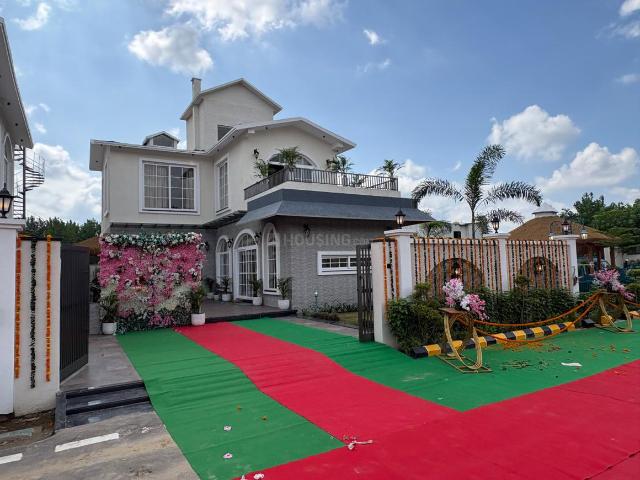 Duplex for sale in West Delhi, Deri