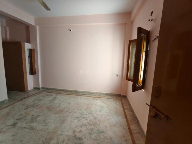 Flat for rent in Madya