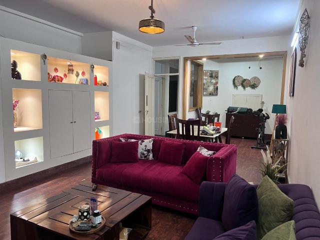 Flat for rent in Deri