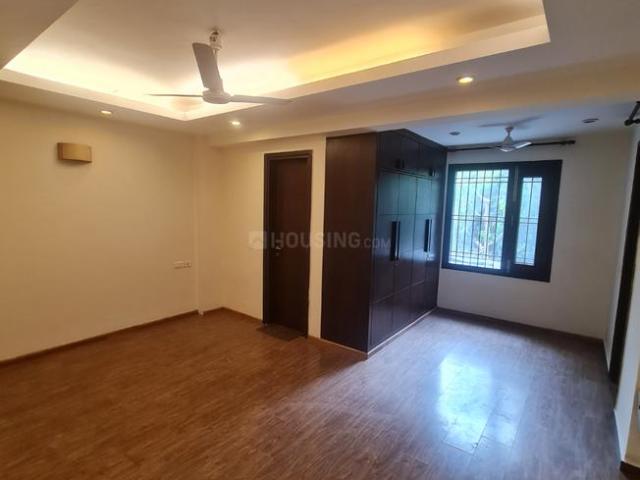 Flat for rent in Deri