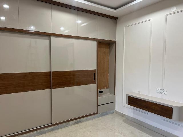 Flat for rent in East Delhi, Deri