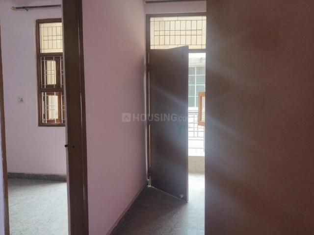 Flat for rent in South West Delhi, Deri