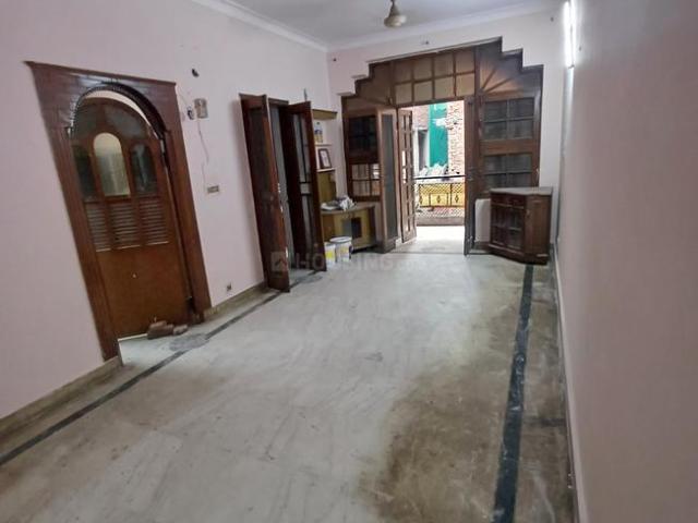 Flat for rent in North Delhi, Deri