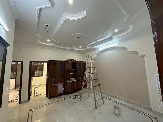 Flat for rent in North West Delhi, Deri