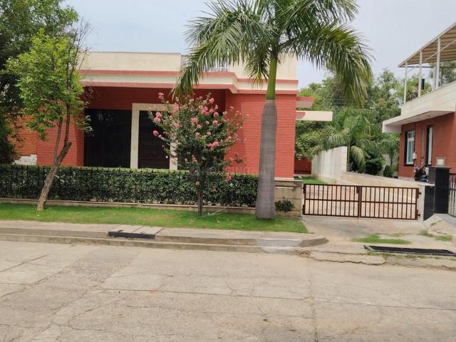 House for rent in Chi, Greater Noida