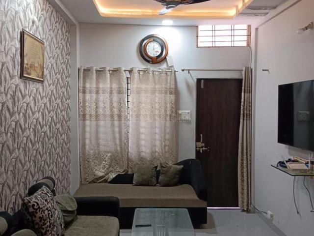 House for sale in Madya