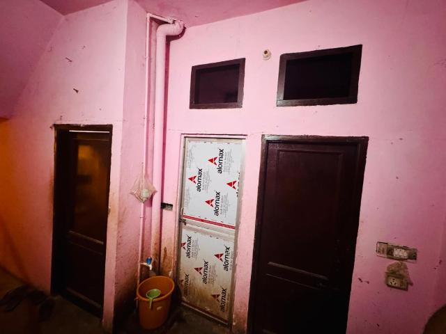 House for sale in South Delhi, Deri