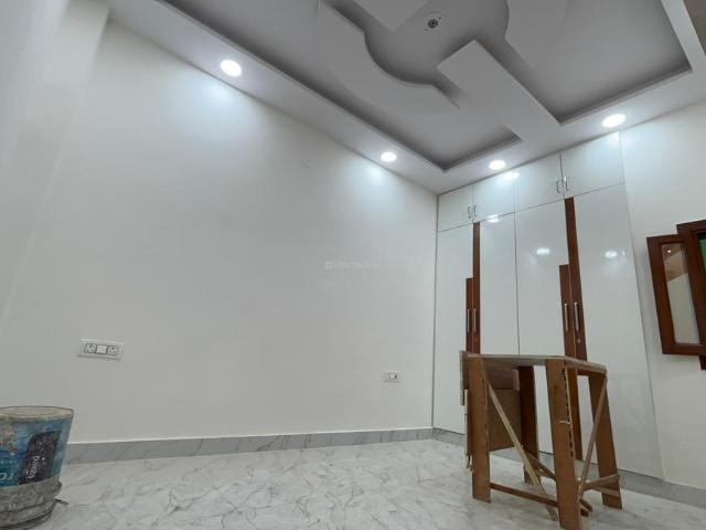 House for sale in West Delhi, Deri