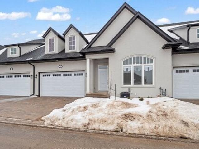 Condo for sale in Niagara, Ontario