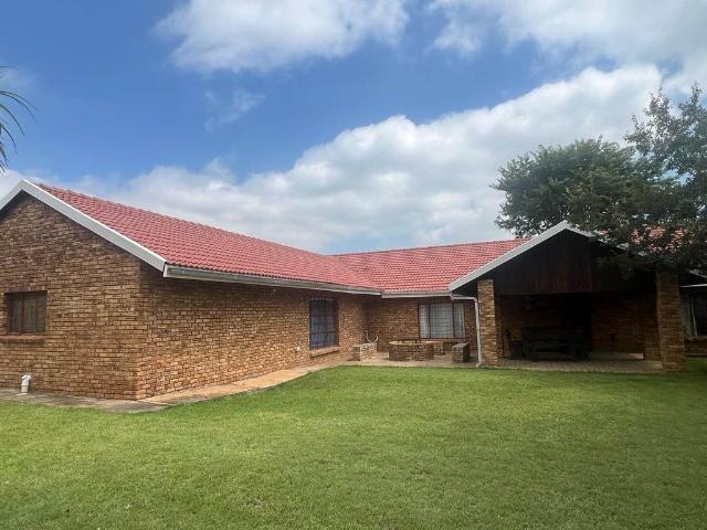 Farm for sale in Tlhabane, North West