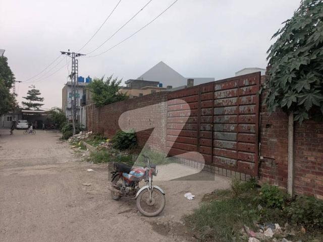Commercial for sale in Lahore, Punjab