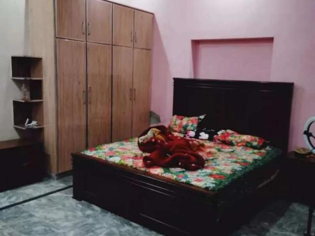 House for sale in حاجی پارک, اسمائیل پورہ
