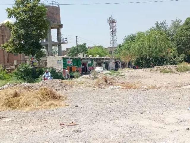 Land for sale in Peshawar, North West Frontier Province