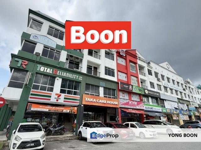 Shop for rent in Kuching