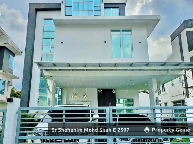 Bungalow for sale in Sendayan Village, Negeri Sembilan