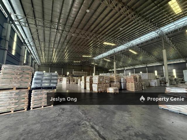Warehouse for rent in Bandar Johor Bahru, Johor