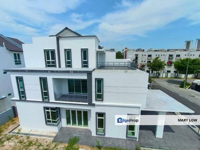 House for sale in Malaka
